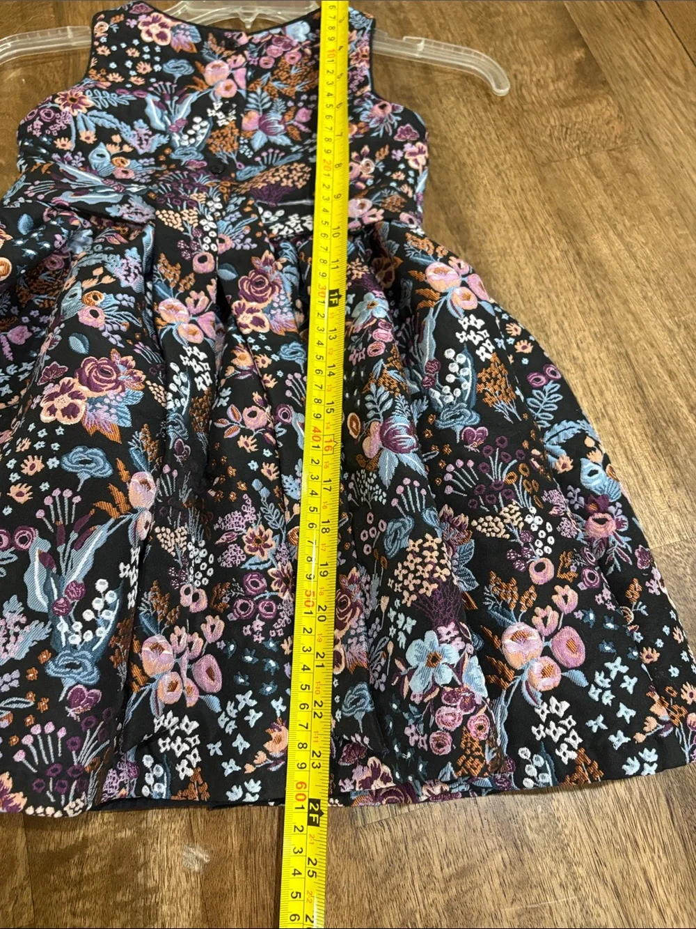 Dress Pippa & Julie Size 5 Floral Heavyweight tapestry like material Crinoline